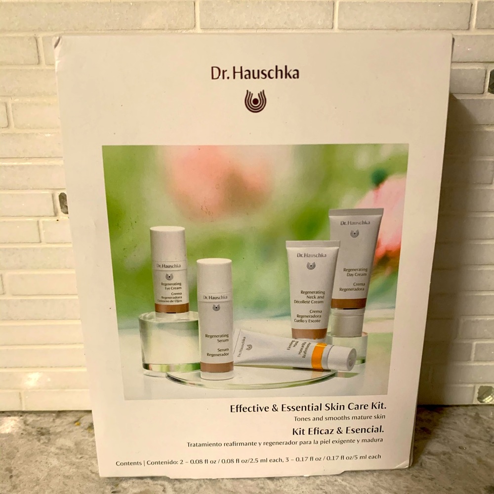 Dr. Hauschka Effective and Essential Skin Care Kit